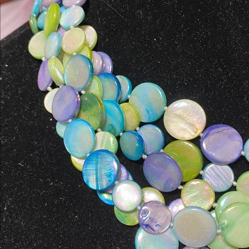 6 strand blue green purple mother of Pearl shell disc necklace - Picture 2 of 11